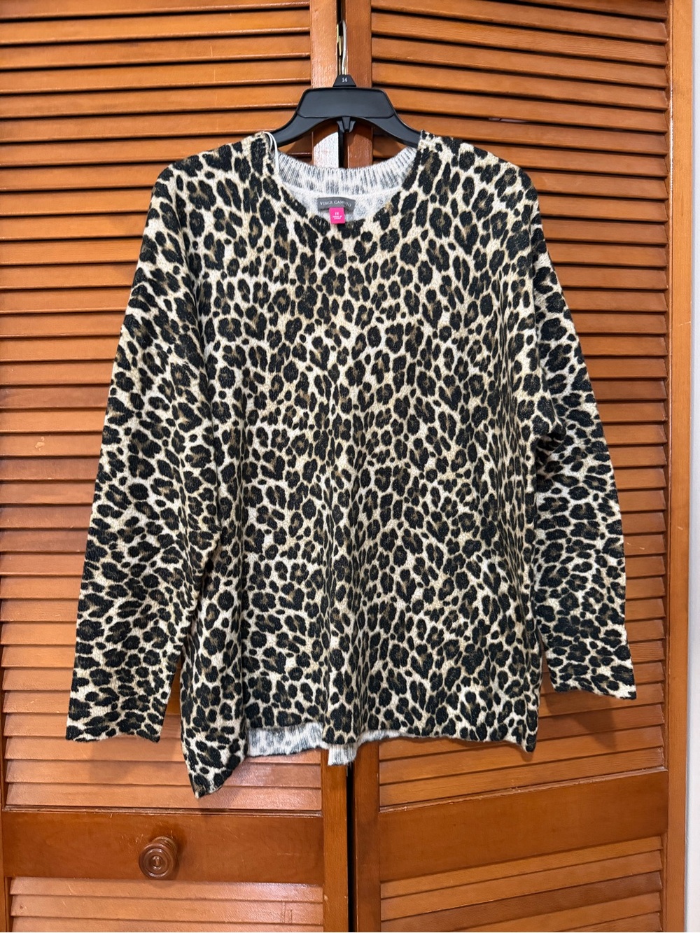 Vince Camuto NWOT Size 1X Black and Beige Leopard Knit Sweater